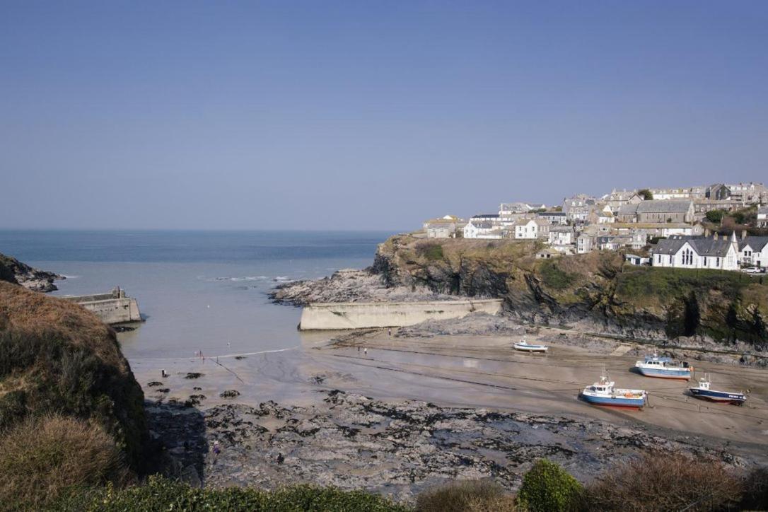 Spacious Home Sleeps 6 Short Walk To Port Isaac Village & Stunning Views Bagian luar foto