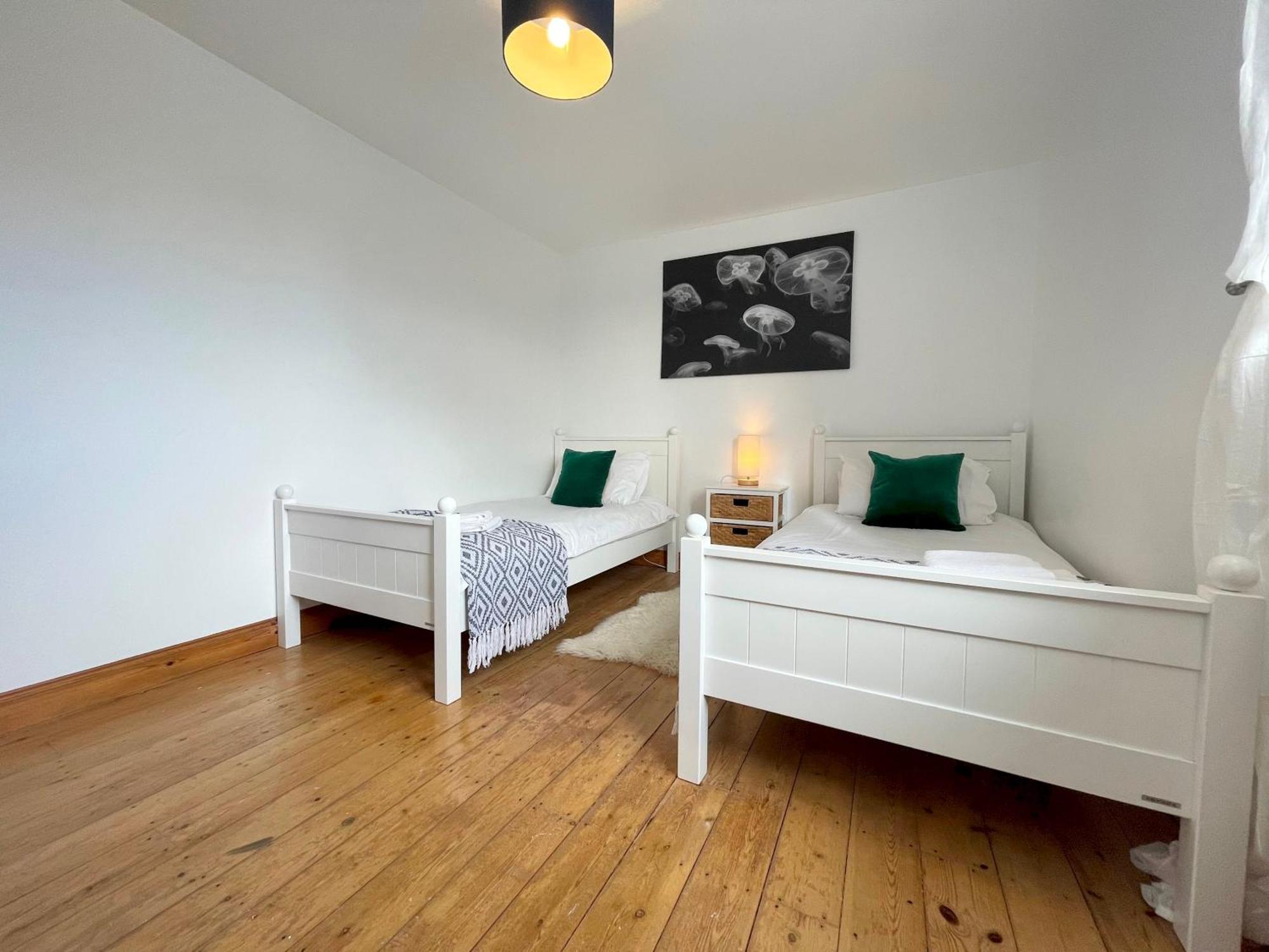 Spacious Home Sleeps 6 Short Walk To Port Isaac Village & Stunning Views Bagian luar foto